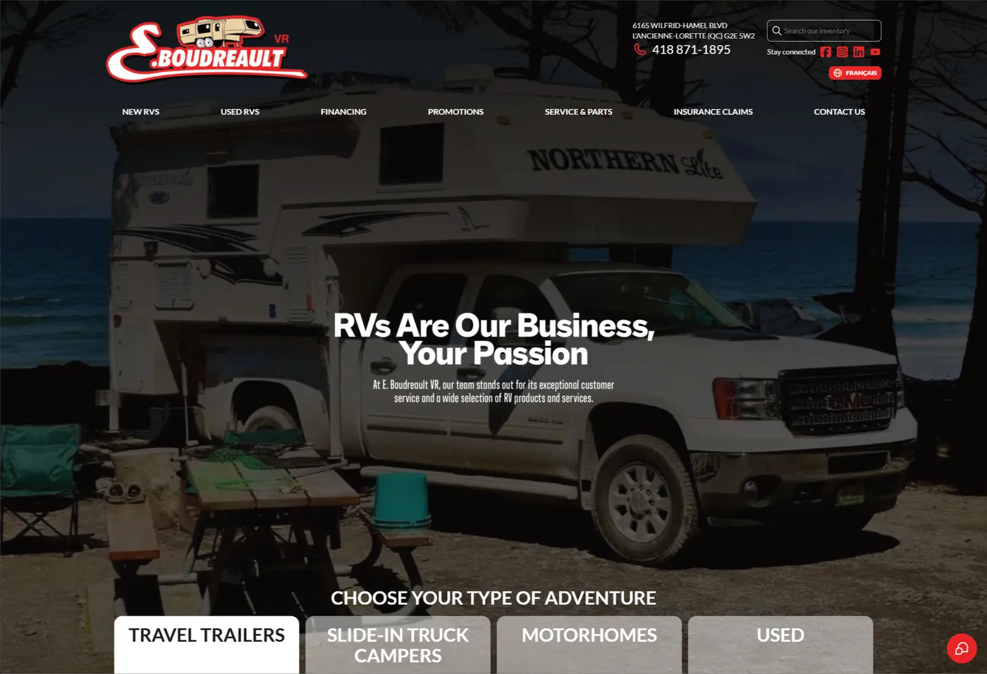 The E. Boudreault VR website, with the conversational agent reachable at the bottom right